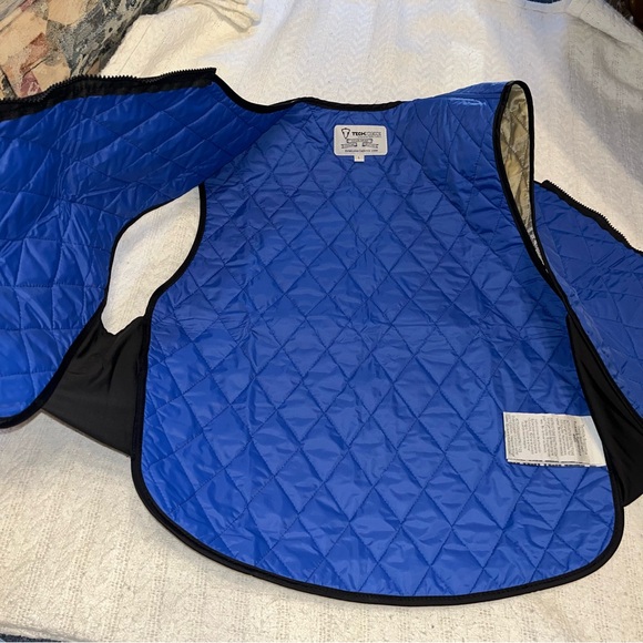 Tech Niche HyperKewl Plus Vest Evaporating Cooling Technology - Picture 6 of 12